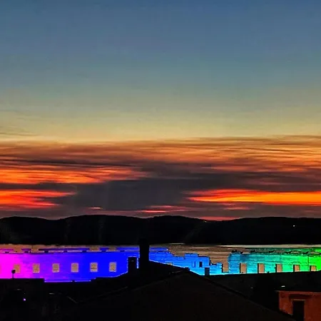 Dream In Arena 2 Center Free Parking 풀라