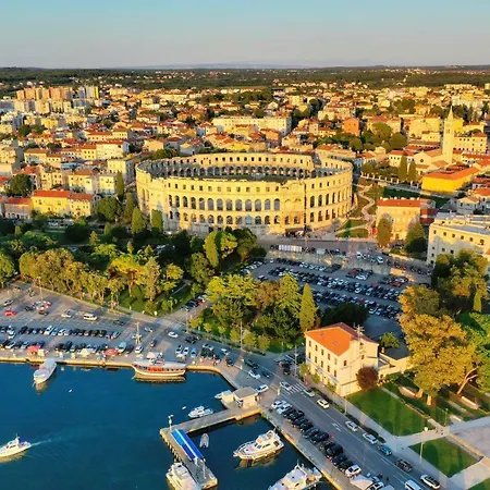 Dream In Arena 2 Center Free Parking * 풀라