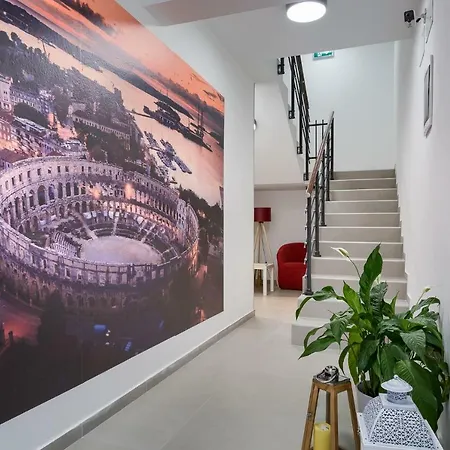 Dream In Arena 2 Center Free Parking *