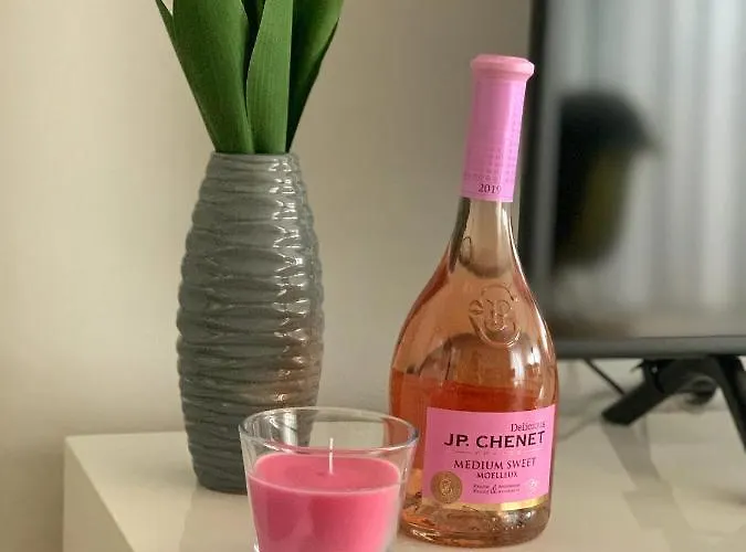 Dream In Arena 2 Center Free Parking *