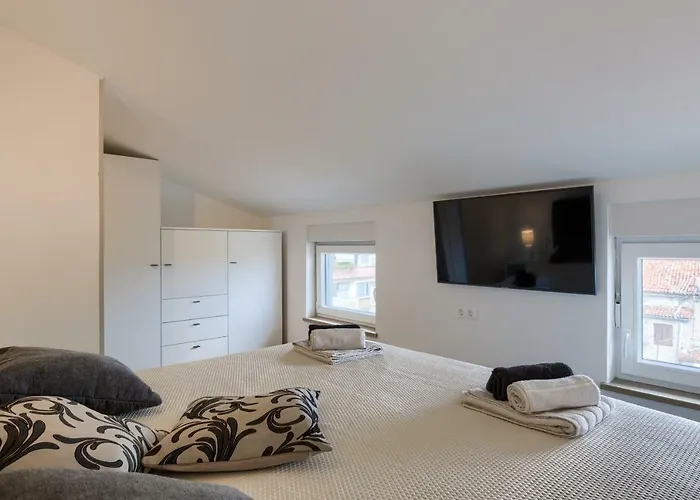 Dream In Arena 2 Center Free Parking *